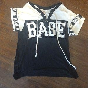 L No Boundaries Babe String Shirt